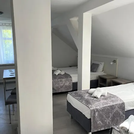 Wibor Ulica Tesknoty 5 Guest house