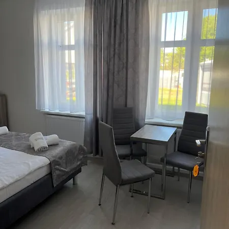 게스트하우스 Wibor Ulica Tesknoty 5 3*