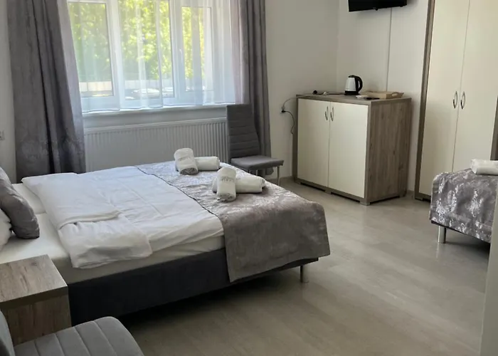 Wibor Ulica Tesknoty 5 3*