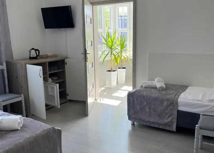 Wibor Ulica Tesknoty 5 3*